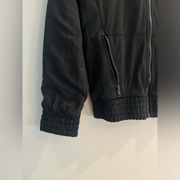 Boys Jordan Jacket - Picture 2 of 3